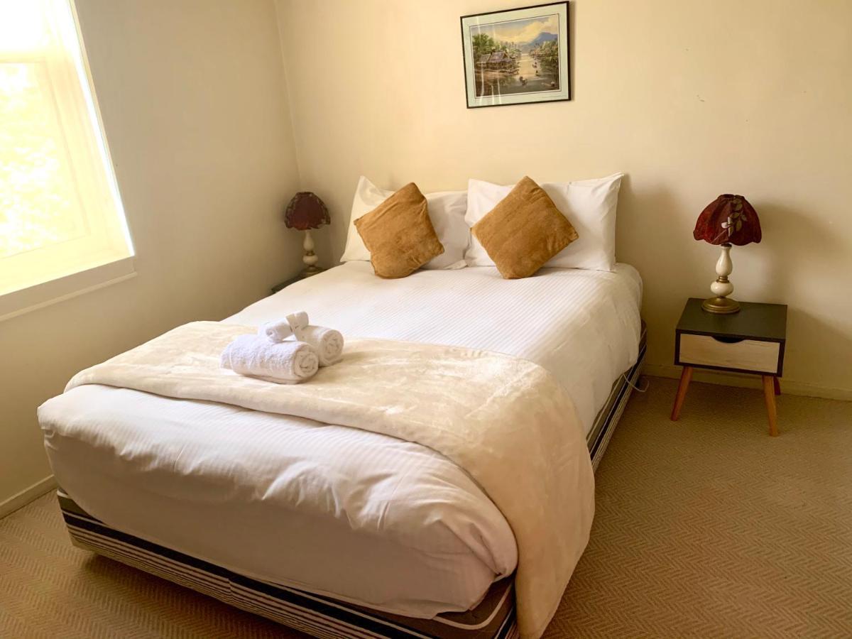 Victoria And Albert Guesthouse Bagian luar foto