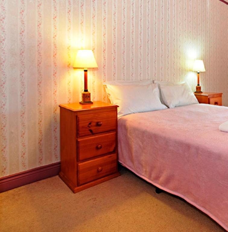 Victoria And Albert Guesthouse Bagian luar foto