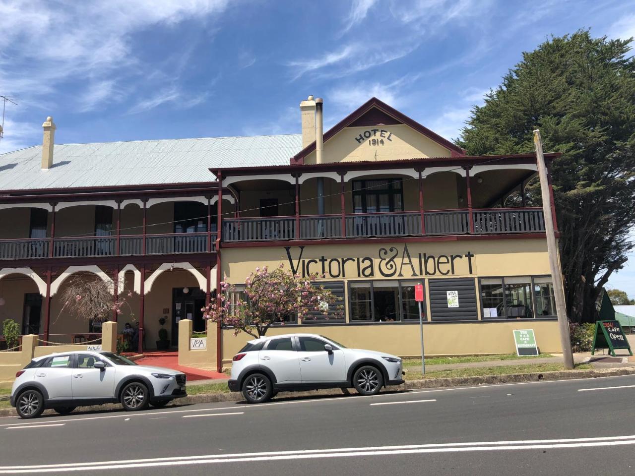 Victoria And Albert Guesthouse Bagian luar foto